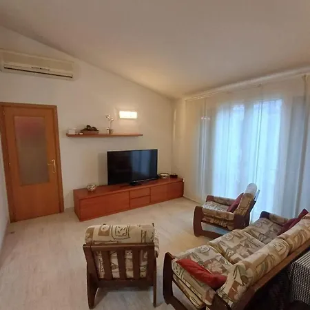 Apartamento Amplio De 2 En El Casco Antiguo De Tossa *